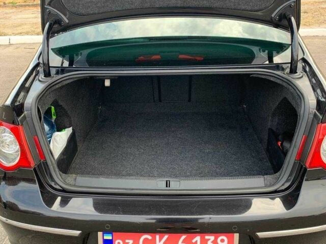 Синий Фольксваген Пассат, объемом двигателя 1.8 л и пробегом 206 тыс. км за 7000 $, фото 4 на Automoto.ua