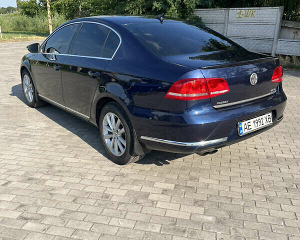 Синий Фольксваген Пассат, объемом двигателя 1.97 л и пробегом 320 тыс. км за 11200 $, фото 4 на Automoto.ua