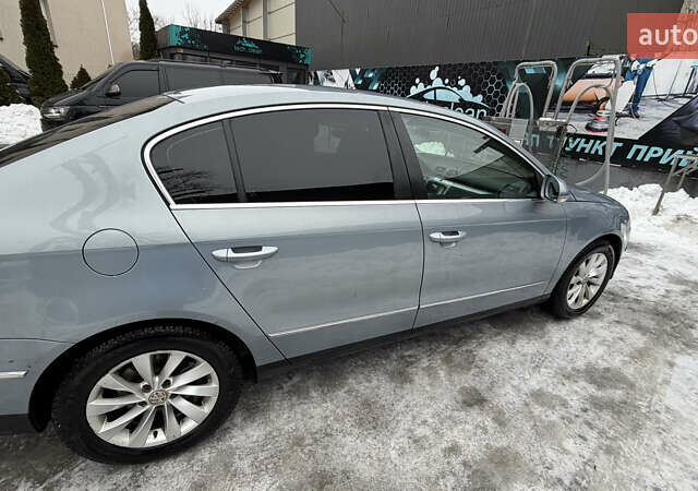 Синий Фольксваген Пассат, объемом двигателя 1.97 л и пробегом 231 тыс. км за 6900 $, фото 8 на Automoto.ua