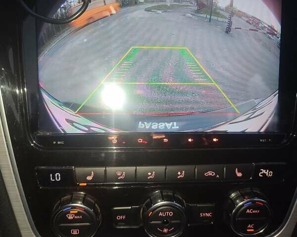 Синий Фольксваген Пассат, объемом двигателя 2.5 л и пробегом 216 тыс. км за 10500 $, фото 6 на Automoto.ua