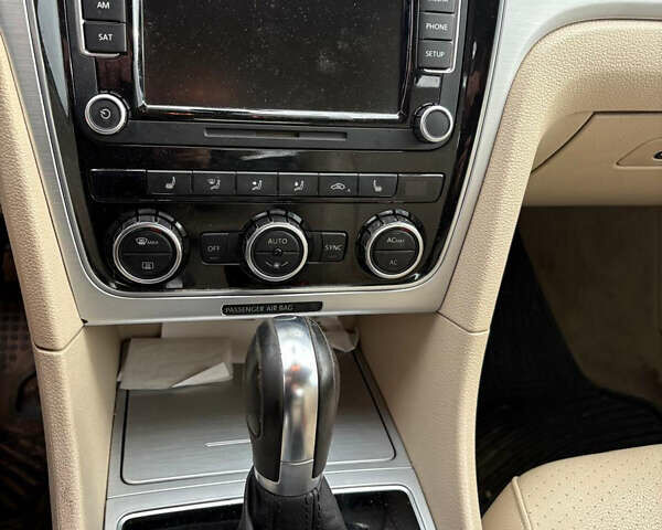 Синий Фольксваген Пассат, объемом двигателя 2.5 л и пробегом 156 тыс. км за 5500 $, фото 6 на Automoto.ua