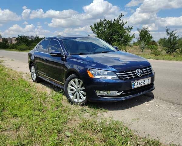 Синій Фольксваген Пассат, об'ємом двигуна 2.5 л та пробігом 213 тис. км за 10500 $, фото 5 на Automoto.ua