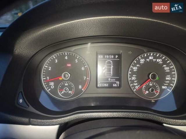 Синий Фольксваген Пассат, объемом двигателя 2.5 л и пробегом 216 тыс. км за 10500 $, фото 8 на Automoto.ua