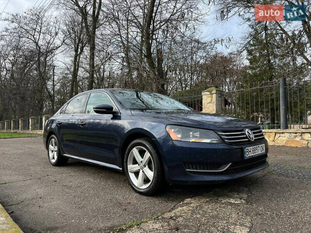 Синий Фольксваген Пассат, объемом двигателя 2.48 л и пробегом 288 тыс. км за 9000 $, фото 8 на Automoto.ua