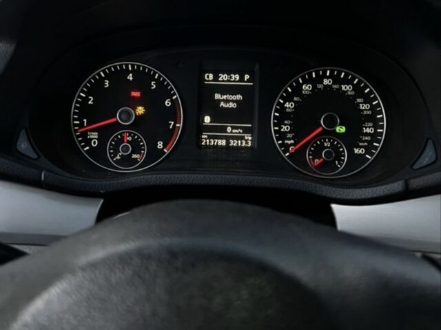 Синий Фольксваген Пассат, объемом двигателя 2.5 л и пробегом 213 тыс. км за 8800 $, фото 7 на Automoto.ua