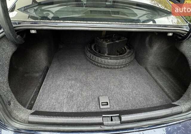 Синий Фольксваген Пассат, объемом двигателя 2.5 л и пробегом 271 тыс. км за 10200 $, фото 18 на Automoto.ua