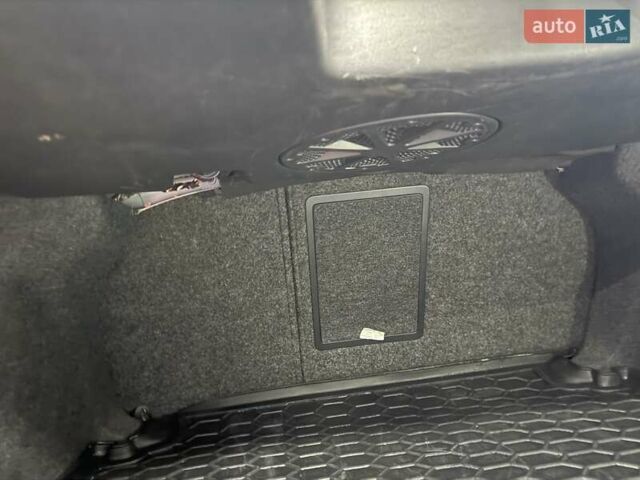 Синій Фольксваген Пассат, об'ємом двигуна 2.5 л та пробігом 127 тис. км за 11900 $, фото 7 на Automoto.ua