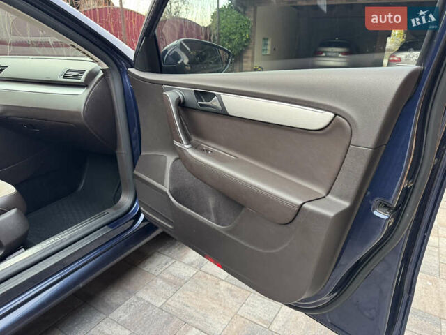 Синий Фольксваген Пассат, объемом двигателя 1.4 л и пробегом 200 тыс. км за 9300 $, фото 33 на Automoto.ua