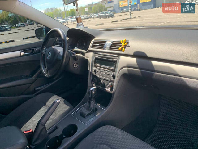 Синий Фольксваген Пассат, объемом двигателя 2.48 л и пробегом 232 тыс. км за 9200 $, фото 22 на Automoto.ua