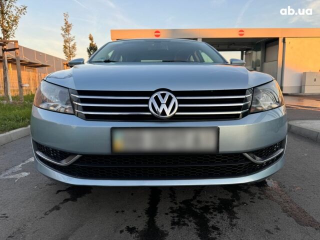 Синий Фольксваген Пассат, объемом двигателя 2.5 л и пробегом 207 тыс. км за 8800 $, фото 12 на Automoto.ua