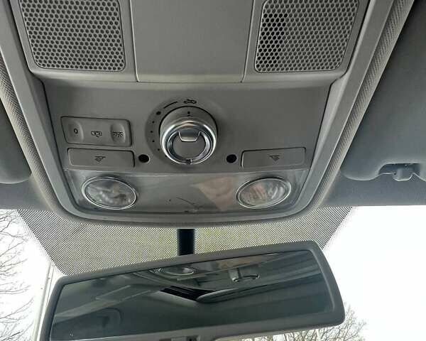 Фольксваген Пассат 2012 в Балте на Automoto.ua Синий Фольксваген Пассат, объемом двигателя 2 л и пробегом 260 тыс. км за 13400 $, фото 11 на Automoto.ua