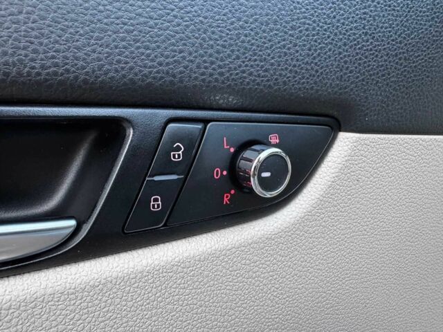 Синий Фольксваген Пассат, объемом двигателя 2.5 л и пробегом 330 тыс. км за 6790 $, фото 9 на Automoto.ua