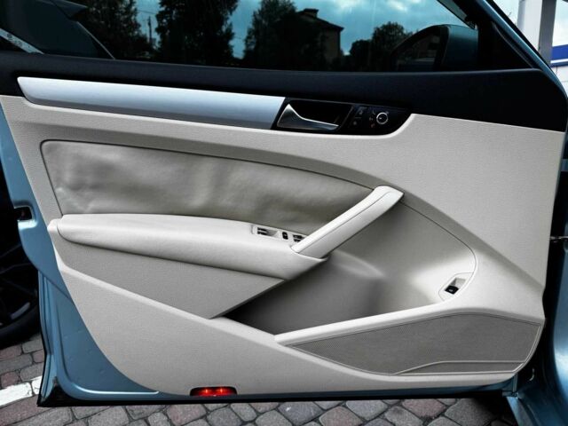 Синий Фольксваген Пассат, объемом двигателя 2.5 л и пробегом 330 тыс. км за 6790 $, фото 8 на Automoto.ua