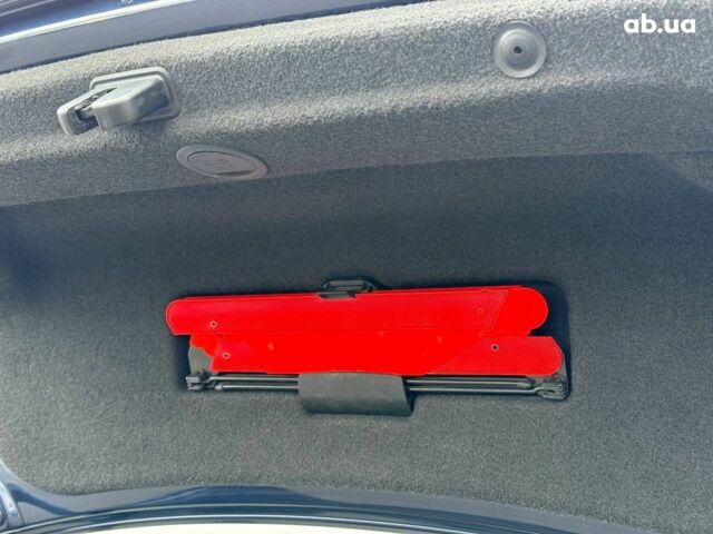 Синий Фольксваген Пассат, объемом двигателя 2 л и пробегом 263 тыс. км за 11690 $, фото 19 на Automoto.ua