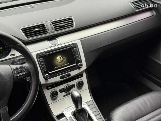 Синий Фольксваген Пассат, объемом двигателя 2 л и пробегом 263 тыс. км за 11690 $, фото 27 на Automoto.ua