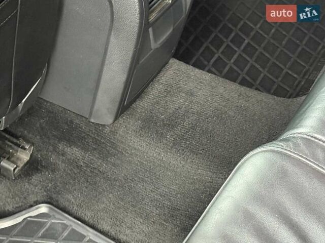 Синий Фольксваген Пассат, объемом двигателя 2 л и пробегом 263 тыс. км за 11690 $, фото 17 на Automoto.ua