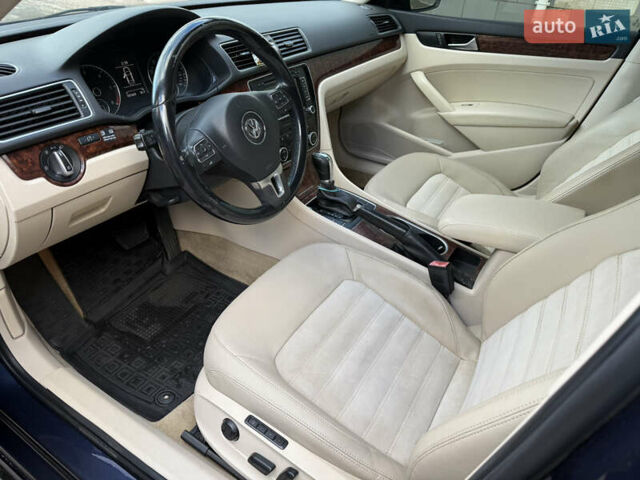 Фольксваген Пассат 2012 в Кривом Роге на Automoto.ua Синий Фольксваген Пассат, объемом двигателя 1.97 л и пробегом 190 тыс. км за 10300 $, фото 10 на Automoto.ua