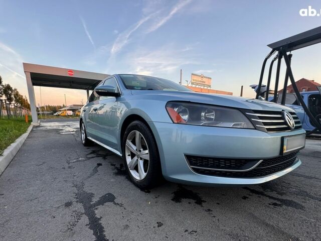 Синий Фольксваген Пассат, объемом двигателя 2.5 л и пробегом 207 тыс. км за 8800 $, фото 2 на Automoto.ua