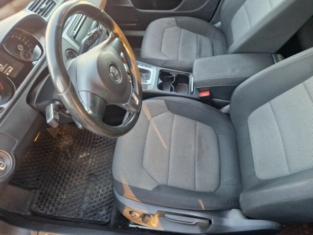 Синій Фольксваген Пассат, об'ємом двигуна 2 л та пробігом 320 тис. км за 4500 $, фото 3 на Automoto.ua