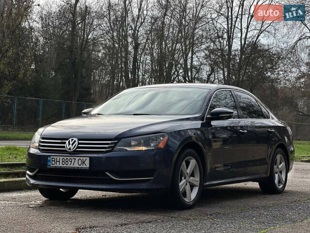 Синий Фольксваген Пассат, объемом двигателя 2.48 л и пробегом 288 тыс. км за 9000 $, фото 4 на Automoto.ua
