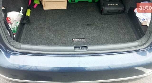 Синий Фольксваген Пассат, объемом двигателя 1.97 л и пробегом 225 тыс. км за 11500 $, фото 13 на Automoto.ua