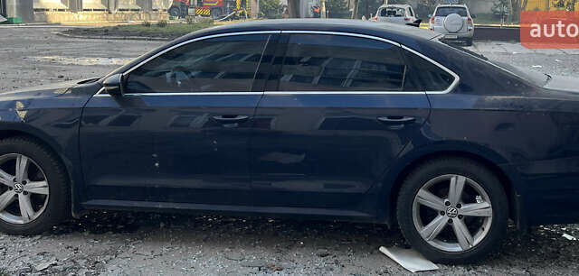 Синій Фольксваген Пассат, об'ємом двигуна 2.5 л та пробігом 223 тис. км за 7000 $, фото 3 на Automoto.ua