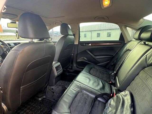 Синий Фольксваген Пассат, объемом двигателя 2 л и пробегом 260 тыс. км за 13600 $, фото 8 на Automoto.ua