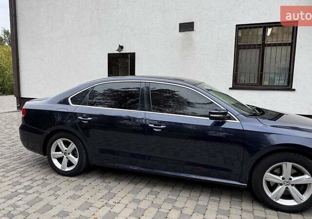 Синий Фольксваген Пассат, объемом двигателя 2.5 л и пробегом 271 тыс. км за 10200 $, фото 6 на Automoto.ua