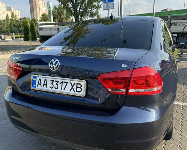 Синий Фольксваген Пассат, объемом двигателя 2.5 л и пробегом 255 тыс. км за 11000 $, фото 6 на Automoto.ua