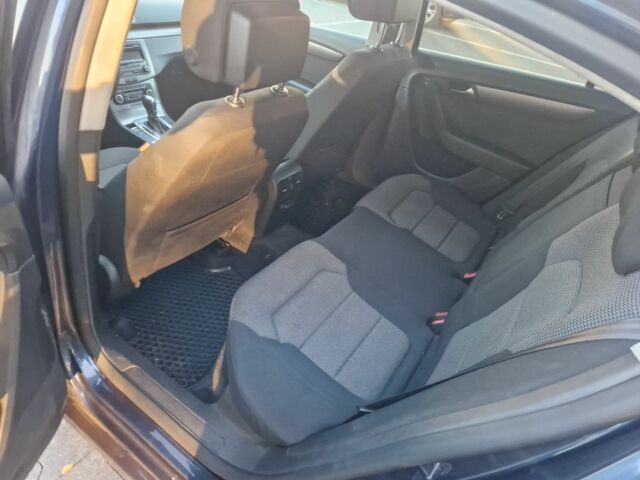 Синій Фольксваген Пассат, об'ємом двигуна 2 л та пробігом 320 тис. км за 4500 $, фото 2 на Automoto.ua