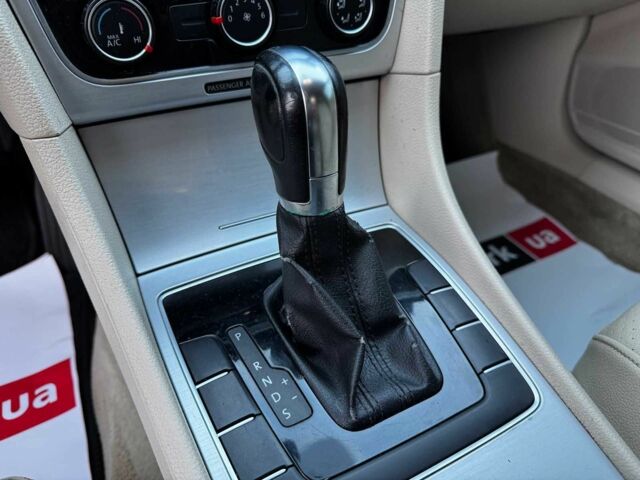 Синий Фольксваген Пассат, объемом двигателя 2.5 л и пробегом 330 тыс. км за 6790 $, фото 19 на Automoto.ua