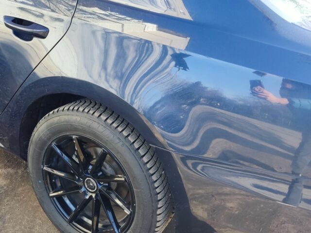 Синий Фольксваген Пассат, объемом двигателя 2.5 л и пробегом 240 тыс. км за 8000 $, фото 2 на Automoto.ua