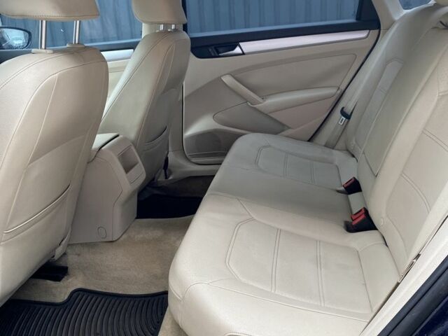 Синій Фольксваген Пассат, об'ємом двигуна 2.5 л та пробігом 350 тис. км за 8500 $, фото 6 на Automoto.ua