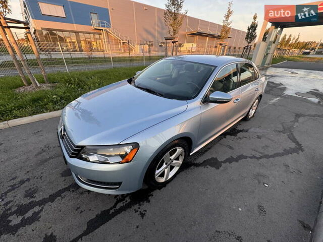 Синій Фольксваген Пассат, об'ємом двигуна 2.5 л та пробігом 198 тис. км за 8800 $, фото 7 на Automoto.ua