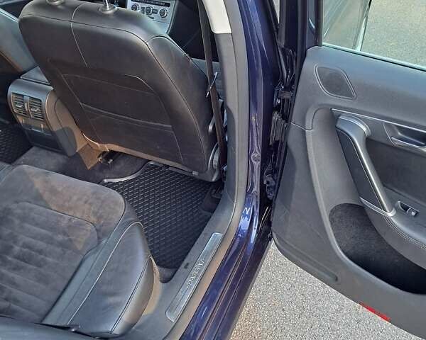 Синий Фольксваген Пассат, объемом двигателя 1.8 л и пробегом 150 тыс. км за 10500 $, фото 18 на Automoto.ua