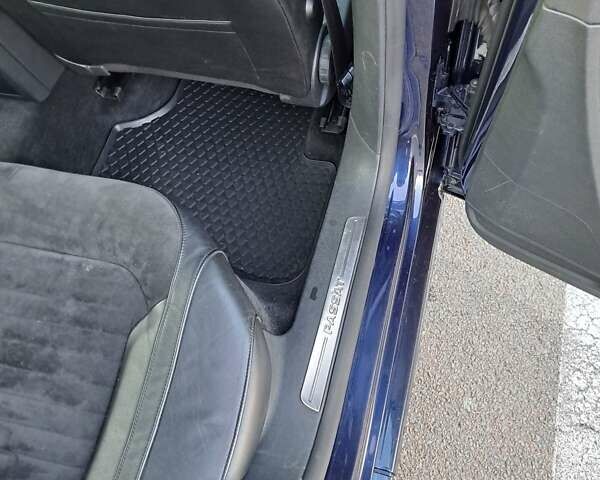 Синий Фольксваген Пассат, объемом двигателя 1.8 л и пробегом 150 тыс. км за 10500 $, фото 15 на Automoto.ua