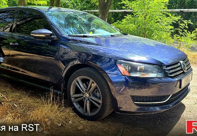 Синій Фольксваген Пассат, об'ємом двигуна 2.5 л та пробігом 205 тис. км за 10100 $, фото 3 на Automoto.ua