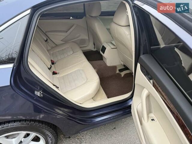 Синій Фольксваген Пассат, об'ємом двигуна 2.5 л та пробігом 127 тис. км за 11900 $, фото 10 на Automoto.ua
