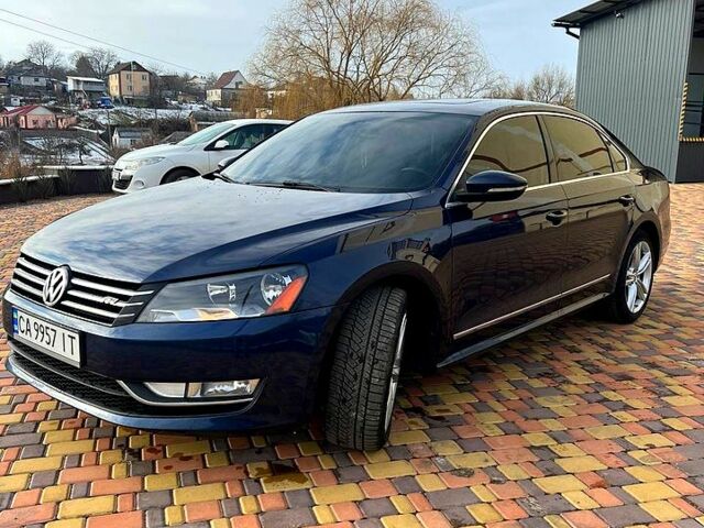 Синий Фольксваген Пассат, объемом двигателя 2 л и пробегом 260 тыс. км за 13600 $, фото 7 на Automoto.ua