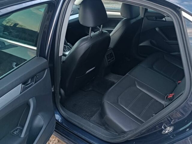 Синий Фольксваген Пассат, объемом двигателя 2.5 л и пробегом 306 тыс. км за 8800 $, фото 5 на Automoto.ua