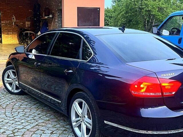 Синий Фольксваген Пассат, объемом двигателя 2 л и пробегом 260 тыс. км за 13600 $, фото 1 на Automoto.ua