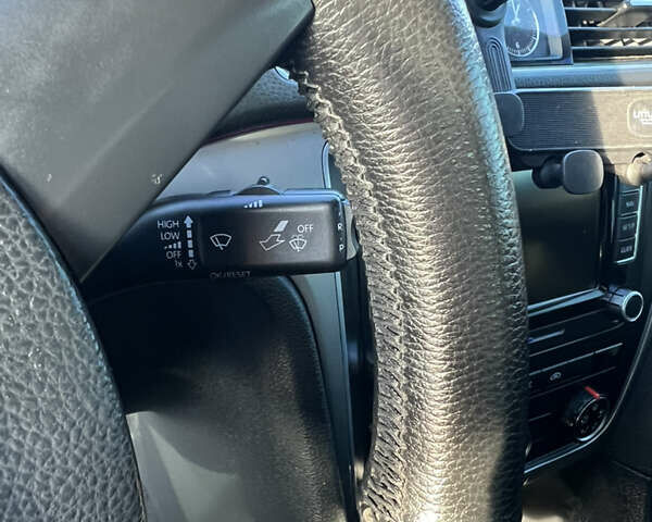 Синий Фольксваген Пассат, объемом двигателя 2.48 л и пробегом 304 тыс. км за 10000 $, фото 11 на Automoto.ua