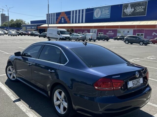 Фольксваген Пассат 2012 в Киеве на Automoto.ua Синий Фольксваген Пассат, объемом двигателя 2.5 л и пробегом 203 тыс. км за 9900 $, фото 4 на Automoto.ua