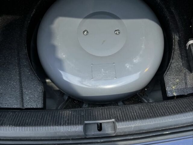 Синий Фольксваген Пассат, объемом двигателя 2.5 л и пробегом 213 тыс. км за 8800 $, фото 10 на Automoto.ua