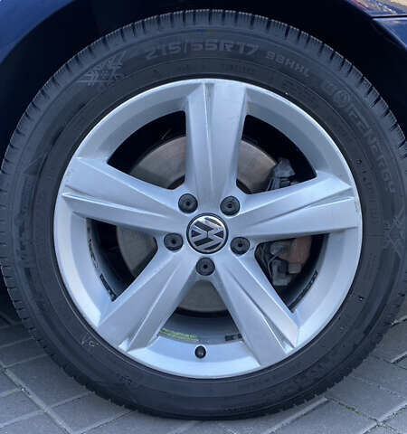 Синий Фольксваген Пассат, объемом двигателя 2.5 л и пробегом 210 тыс. км за 11300 $, фото 9 на Automoto.ua