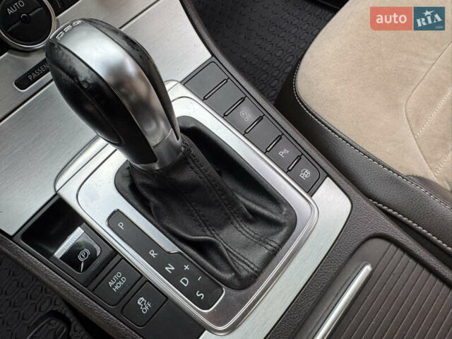 Синий Фольксваген Пассат, объемом двигателя 1.4 л и пробегом 200 тыс. км за 9300 $, фото 39 на Automoto.ua