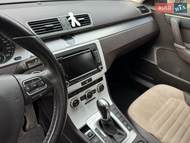 Синий Фольксваген Пассат, объемом двигателя 1.4 л и пробегом 200 тыс. км за 9300 $, фото 23 на Automoto.ua