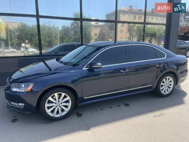Синий Фольксваген Пассат, объемом двигателя 2.48 л и пробегом 270 тыс. км за 9999 $, фото 4 на Automoto.ua