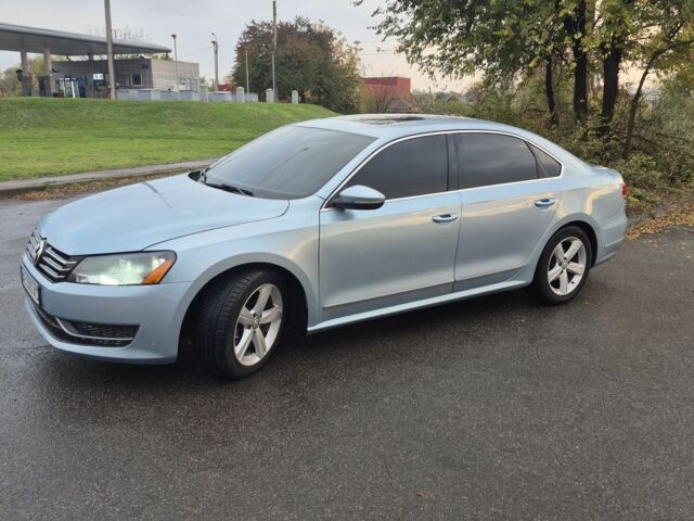 Синий Фольксваген Пассат, объемом двигателя 2.5 л и пробегом 305 тыс. км за 9200 $, фото 1 на Automoto.ua