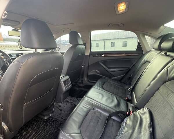 Фольксваген Пассат 2012 в Балте на Automoto.ua Синий Фольксваген Пассат, объемом двигателя 2 л и пробегом 260 тыс. км за 13400 $, фото 4 на Automoto.ua